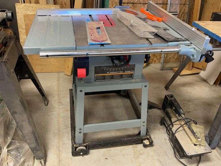 Delta 10” Contractor’s Table Saw with Rolling Base and Fence