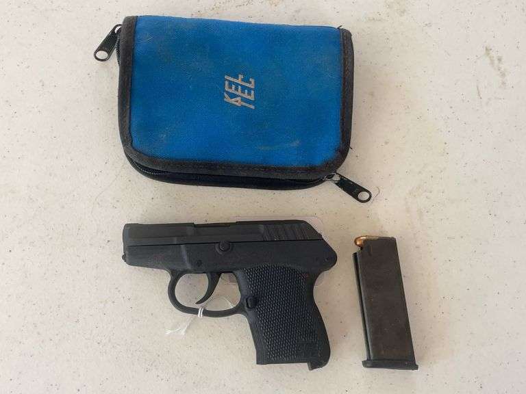 Kel Tec P-32 .32 with Kel Tec Case