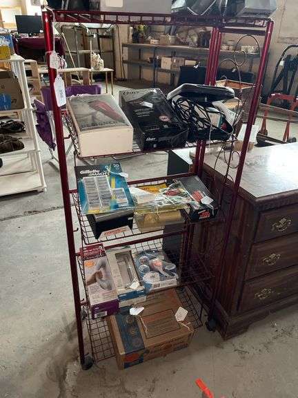 Rolling Red Rack - Does Not Include Items - Apexx Auctions