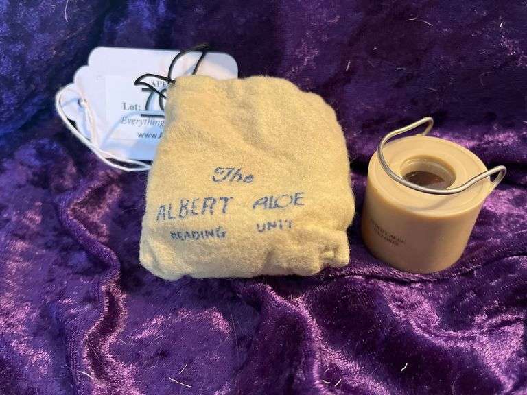 Vintage The Albert Aloe Reading Unit