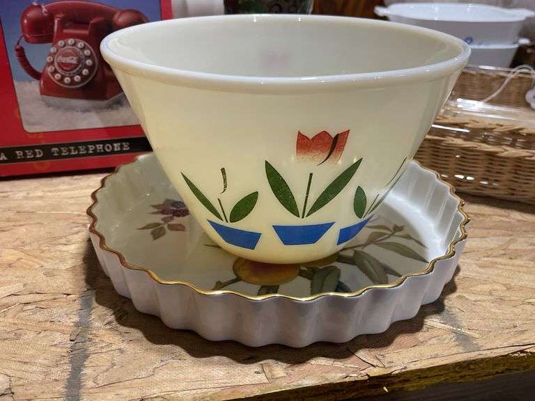 Fire King Popcorn Bowl with Quiche Plate