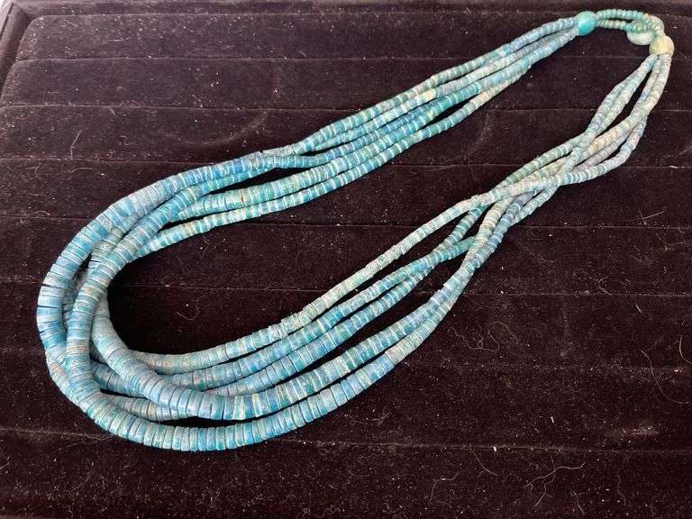 Layered Shell? Necklace