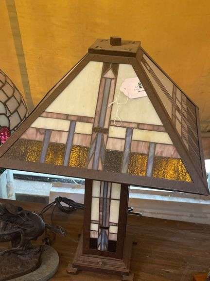 Tiffany Style Table Lamp
