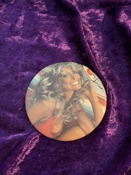 Farrrah Fawcett 1977 Pin