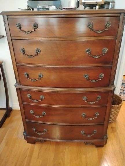 White Fine Furniture Company Chest of Drawers 4'5" x 3'1" x 1'9"