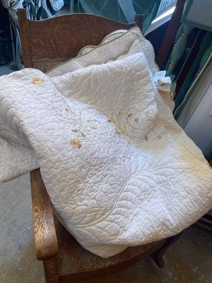 Floral Quilt - Unknown Size