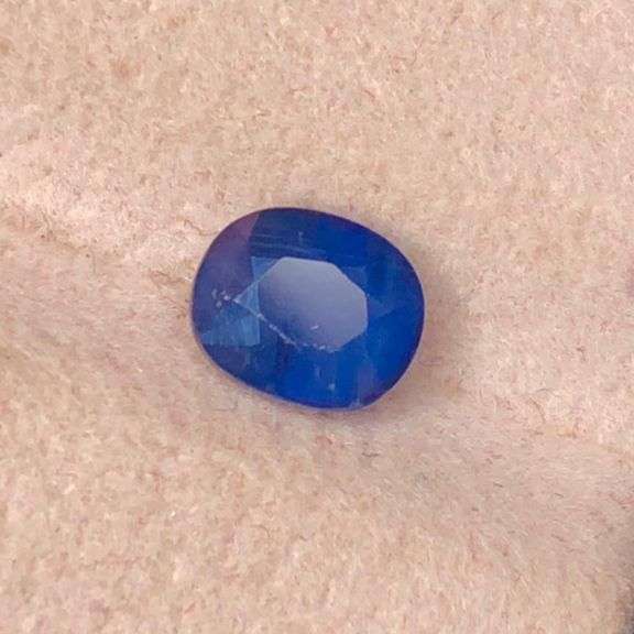 Royal Blue Natural Sapphire - 1.00ct