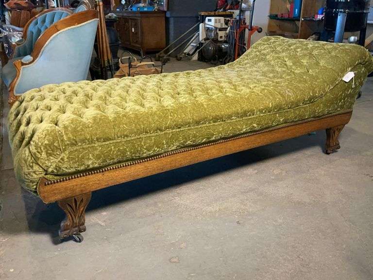 Antique Green Tufted Fainting Couch