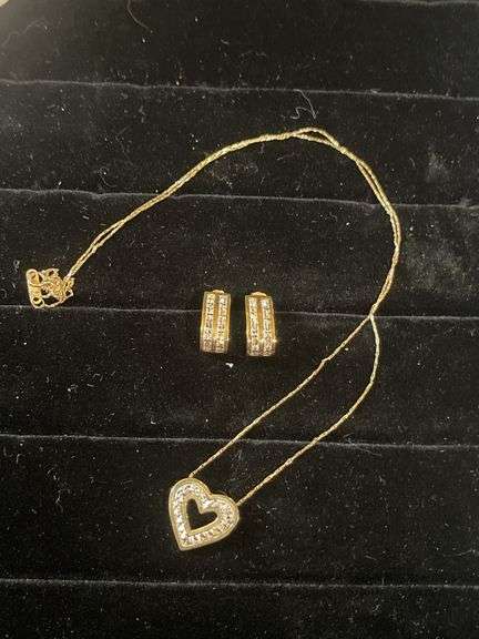 10k Heart Pendant Necklace with Matching Earrings