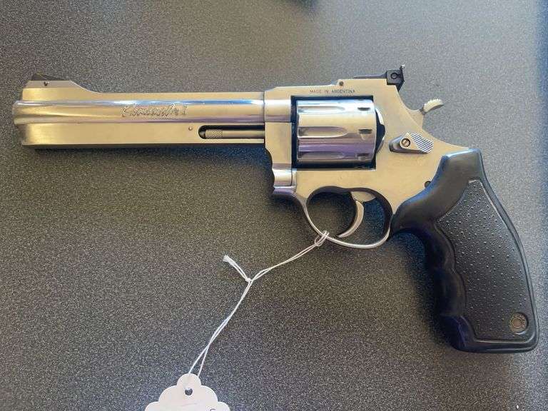 Llama Comanche I .22LR