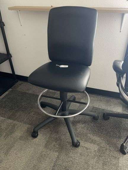 Leather Office Chair with Footrest