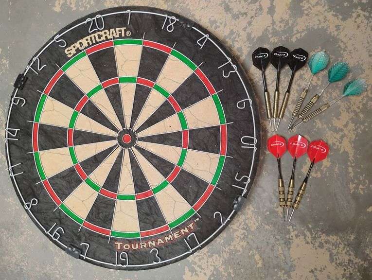 Sportcraft Tournament Bristle Dartboard with Darts