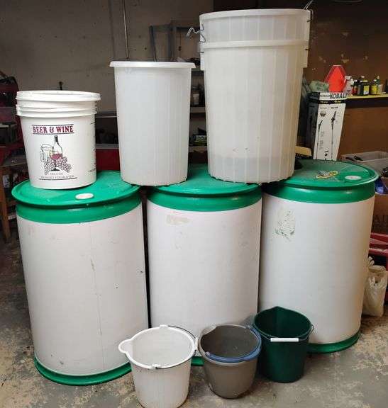 Secondary Fermentation - 55 Gallon NexDrum Closed Lid Drums with Key and other Storage Bins