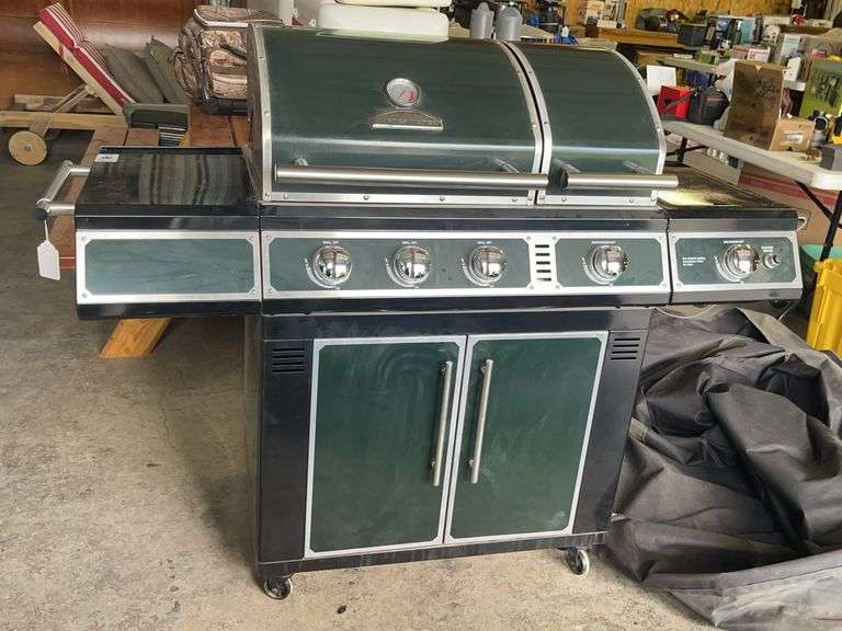 Master Forge Natural Gas Four-Burner Grill