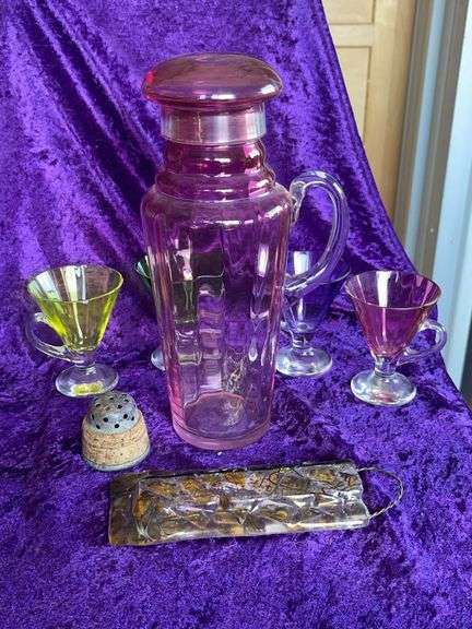 Glass Drink Set - Some Chips