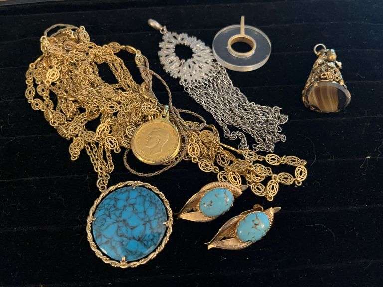 Mix of Jewelry.