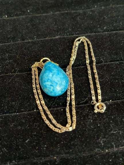 Turquoise Pear Shaped Flower Pendant on Goldtone