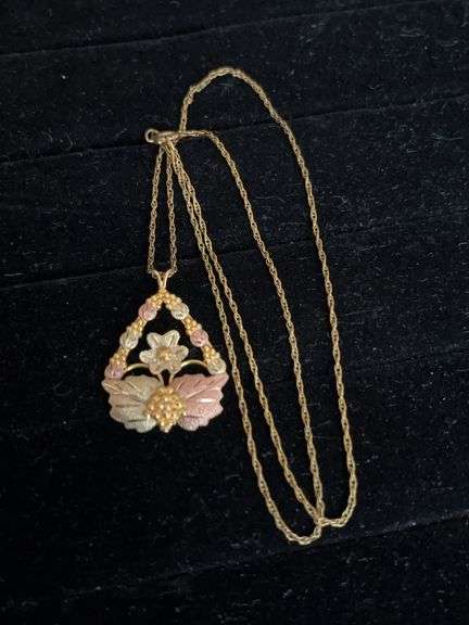 Black Hills Gold Pendant and Chain