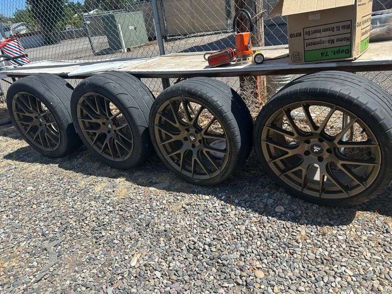 Fittipaldi Rims Mickey Thompson Tires