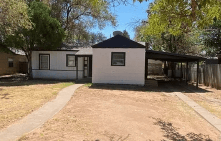 2425 32nd St, Lubbock TX 79411
