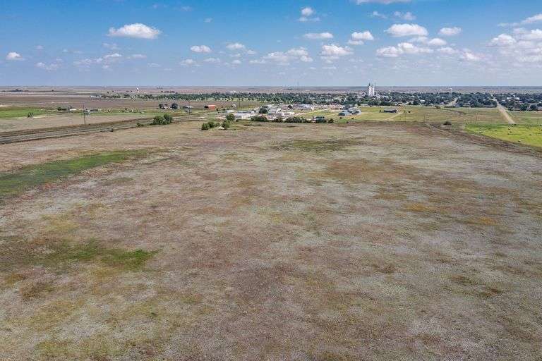 Lot 2: ±140 Acres in Booker TX
