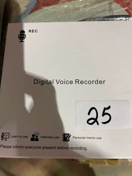 DIGITAL VOICE RECORDER