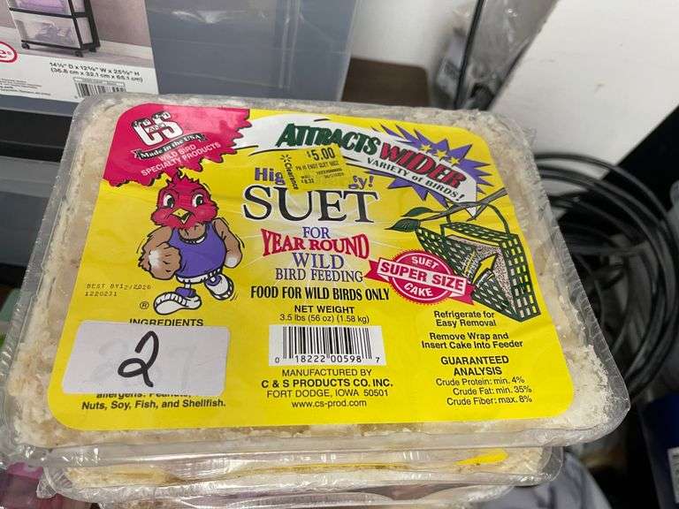 SUET WILD BIRD FOOD 5 IN LOT