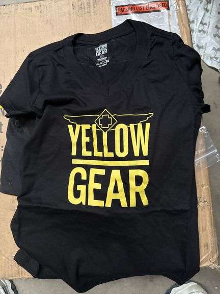 INVICTA SIZE SMALL T-SHIRTS