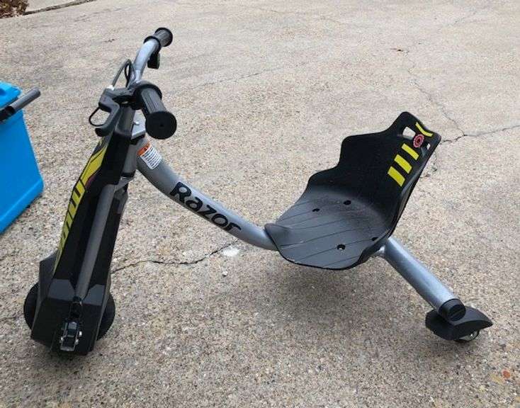 Razor Power Rider 360 - Auction HUB Texas
