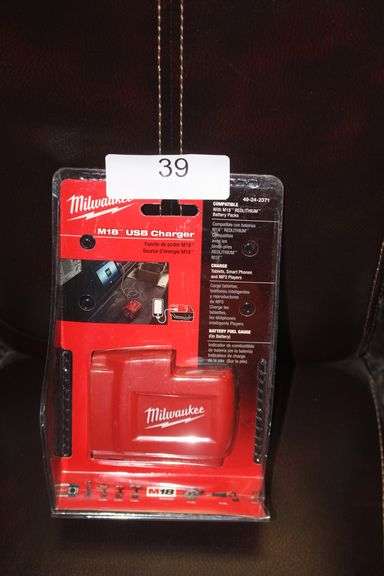 MILWAUKEE M18 USB CHARGER