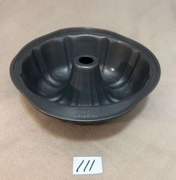 Wilton Bundt Cake Pan