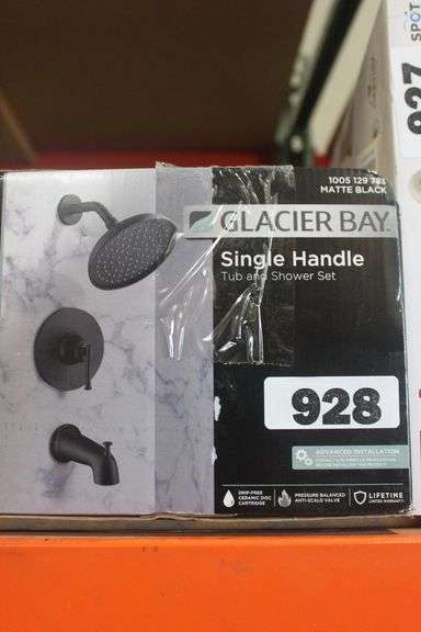 GLACIER BAY SINGLE HANDLE TUB AND SHOWER SET MATTE BLACK $149.00