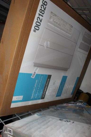 Style Selections 24.25-In X 25-In White Mdf Surface Mount Medicine Cabinet Retail:$100