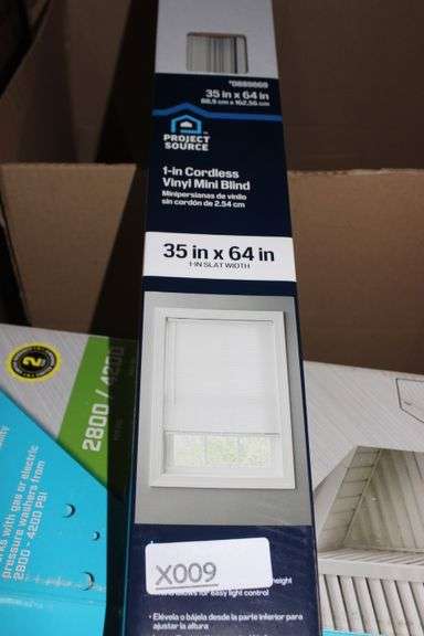 Project Source Light Filtering 1-In Slat Width 35-In X 64-In Cordless White Vinyl Light Filtering Mini-Blinds Retail:$20
