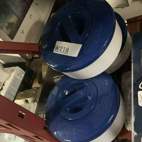 Mainstays Blue & White Chlorine Dispenser For Pools & Spas - 7 L X 7 W X 3.75 Retail:$10