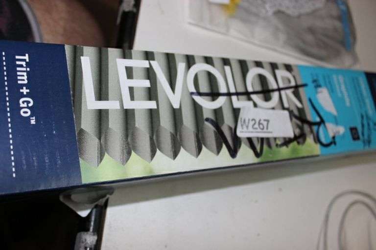 Levolor 36-In X 72-In Candlelight Light Filtering Cordless Cellular Shade 253853 Retail:$77