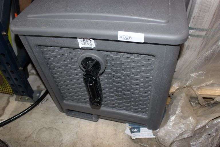 Suncast Wicker Hideaway Plastic 225-ft Container Hose Reel Retail:$79.98