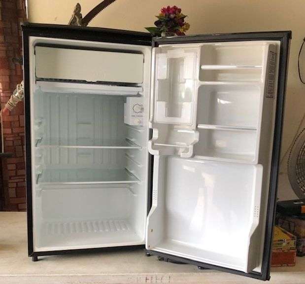 Kenmore Mini Refrigerator