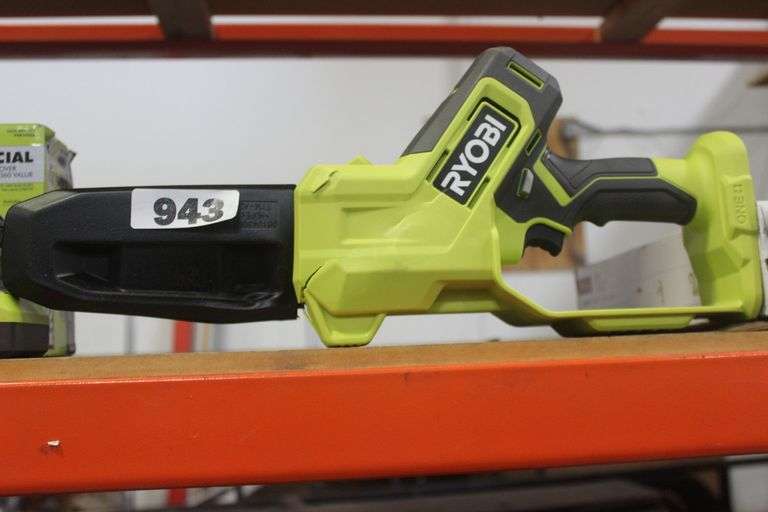 RYOBI CORDLESS SMALL CHAINSAW (TOOL ONLY)