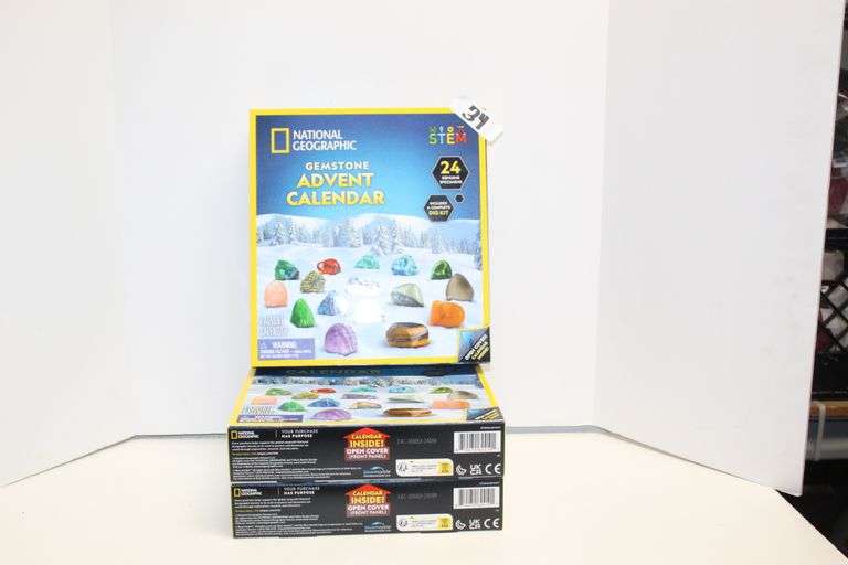 NATIONAL GEOGRAPHIC GEM STONE ADVENT CALANDAR 24 GENUINE SPECIMENS