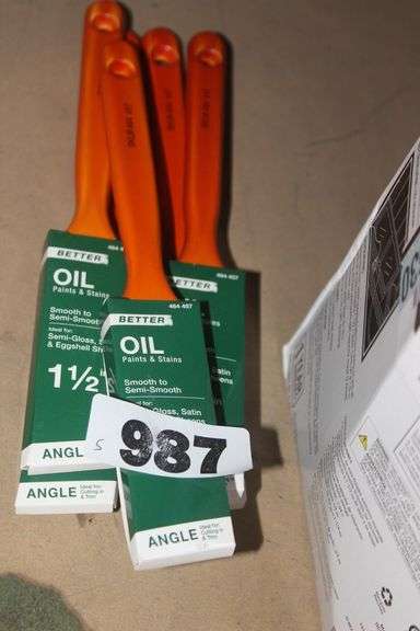 BETTER OIL PAINTS AND STAINS 1 1/2 IN. BRUSH #464 457