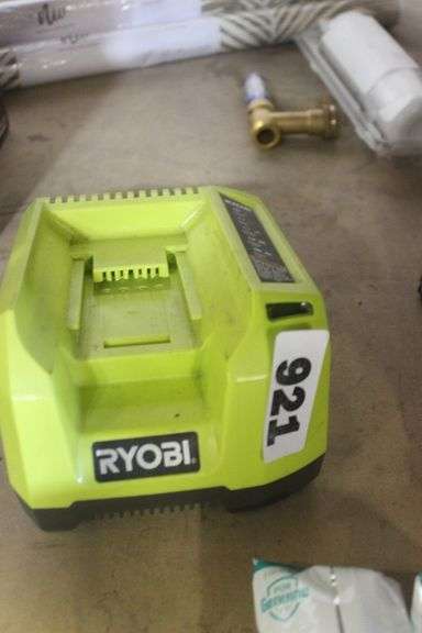 RYOBI 40V BATTERY CHARGER (AS IS)