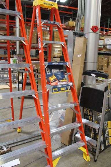 [✓] [MSRP: $119.00] Werner 8-ft Fiberglass 300-lbs Type IA Step Ladder