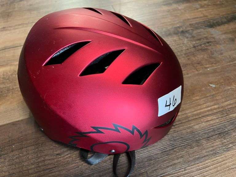 BICYCLE SAFETY HELMET