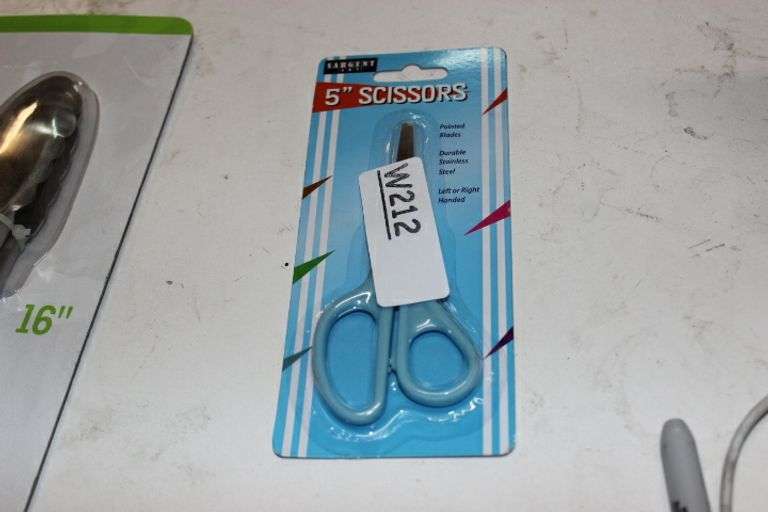 Mundial Super Edge 5" Hobby/Craft Scissors. Retail:$11