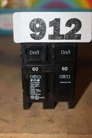 DUAL 60 AMP BREAKER SWITCH