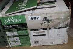 Hunter 51593 Crown Canyon II 52 in. Indoor/Outdoor Matte Black Ceiling Fan with Light Kit RETAIL $153