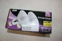 Feit Electric 35Par30Lqfles2 35 Watt Par30 Halogen Reflector Bulb Pack 2 Count Retail:$26.8