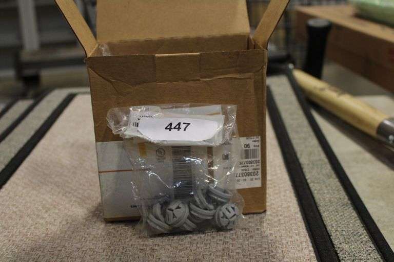 [✓] [MSRP: $5.23] Halex 3/8 in. Standard Fitting Non-Metallic Push-In Connector (10-Pack)