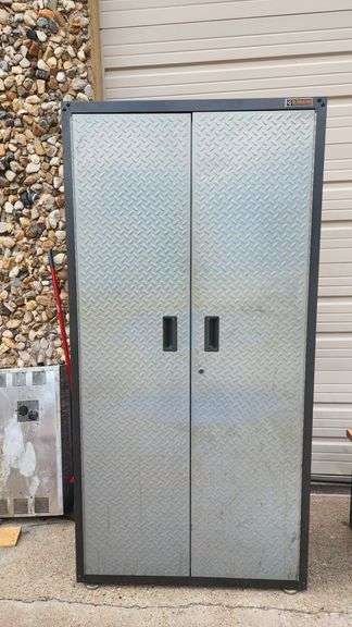 GLADIATOR READY TO ASSEMBLE LARGE GEARBOX 36 in x 72 in x 18 in